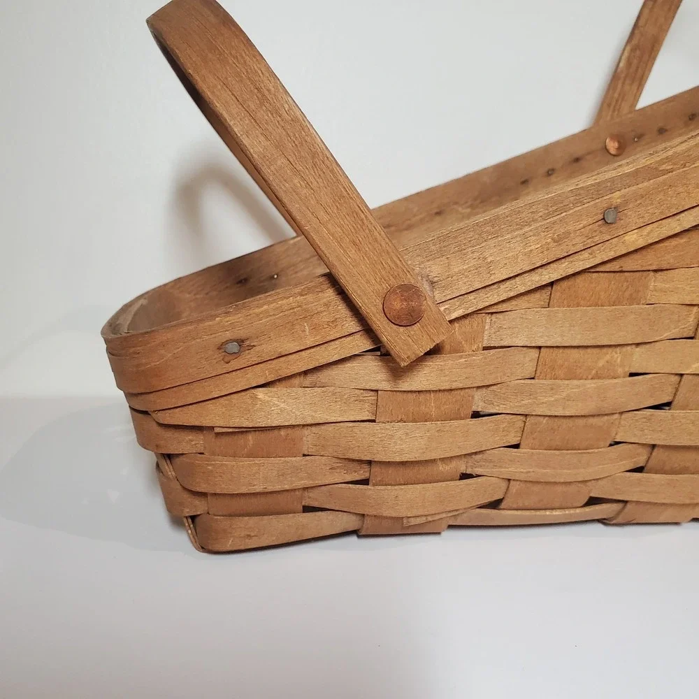 Vintage Longaberger 1986 Vegtable Basket‎ - dimensions in description
